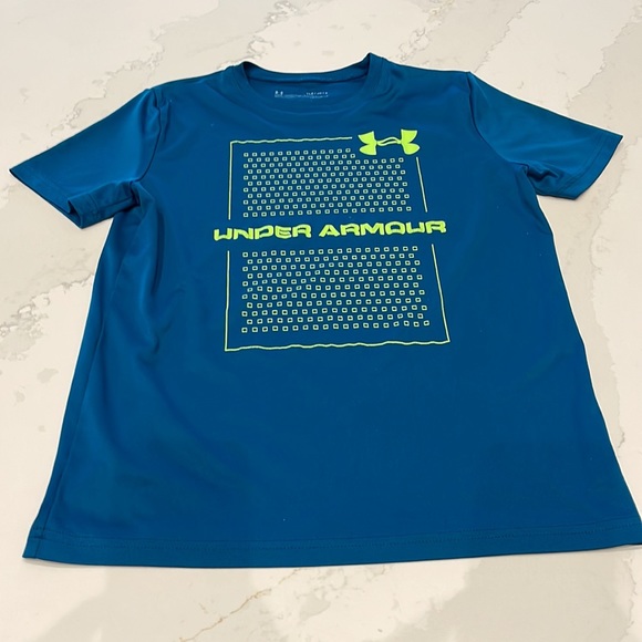 Boys YL Under Armor Tees - Picture 3 of 12